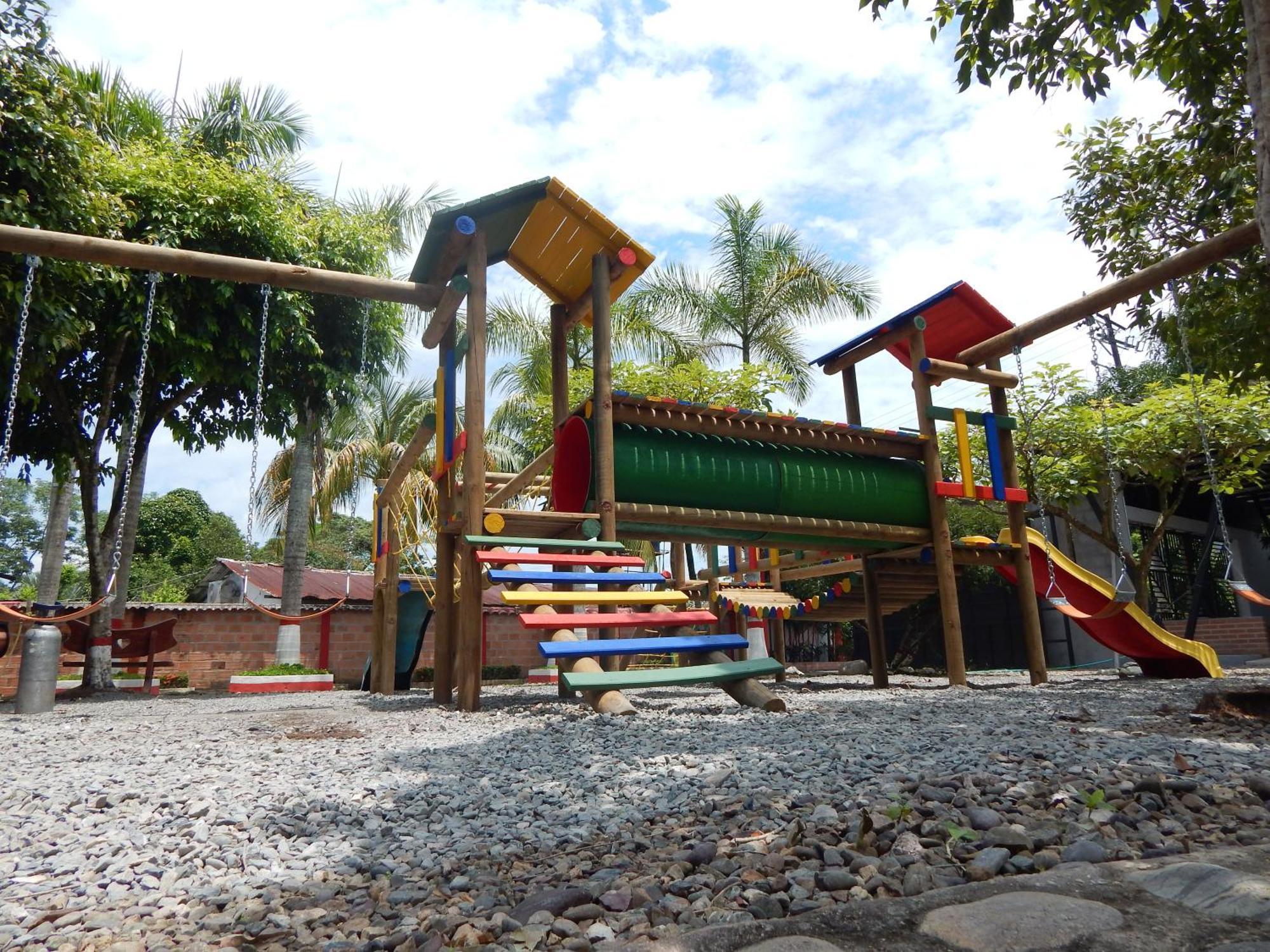Hotel Campestre Las Palmas Sas Вильявисенсио Экстерьер фото