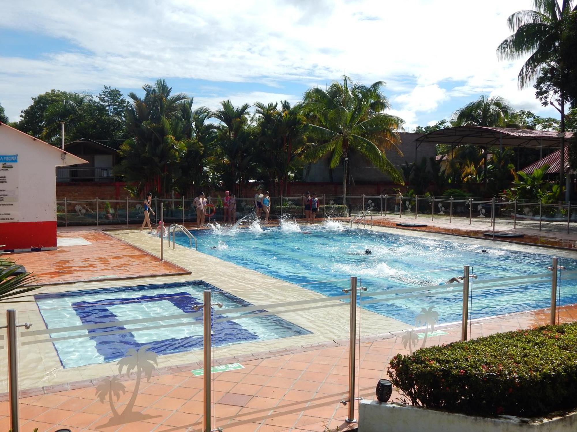 Hotel Campestre Las Palmas Sas Вильявисенсио Экстерьер фото