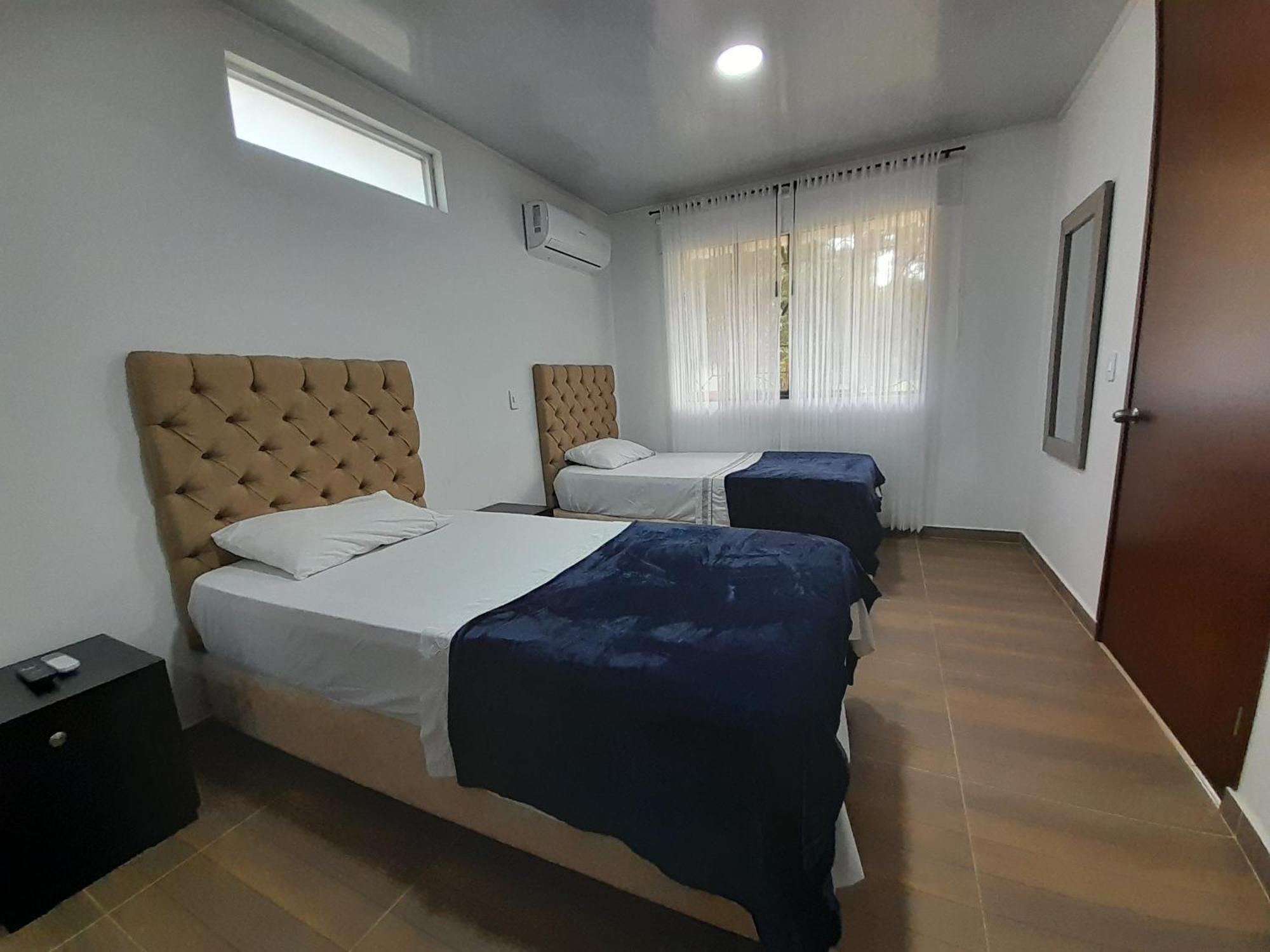 Hotel Campestre Las Palmas Sas Вильявисенсио Экстерьер фото