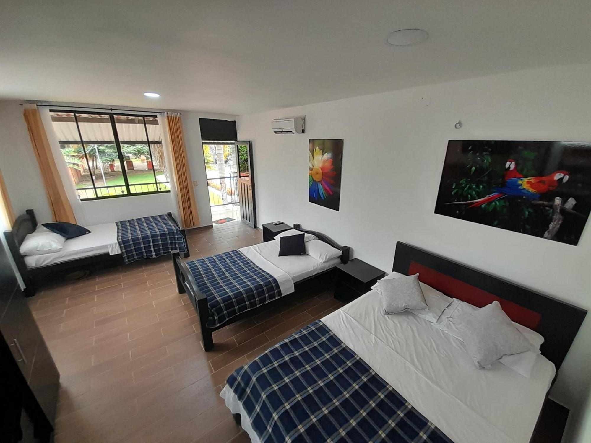 Hotel Campestre Las Palmas Sas Вильявисенсио Экстерьер фото