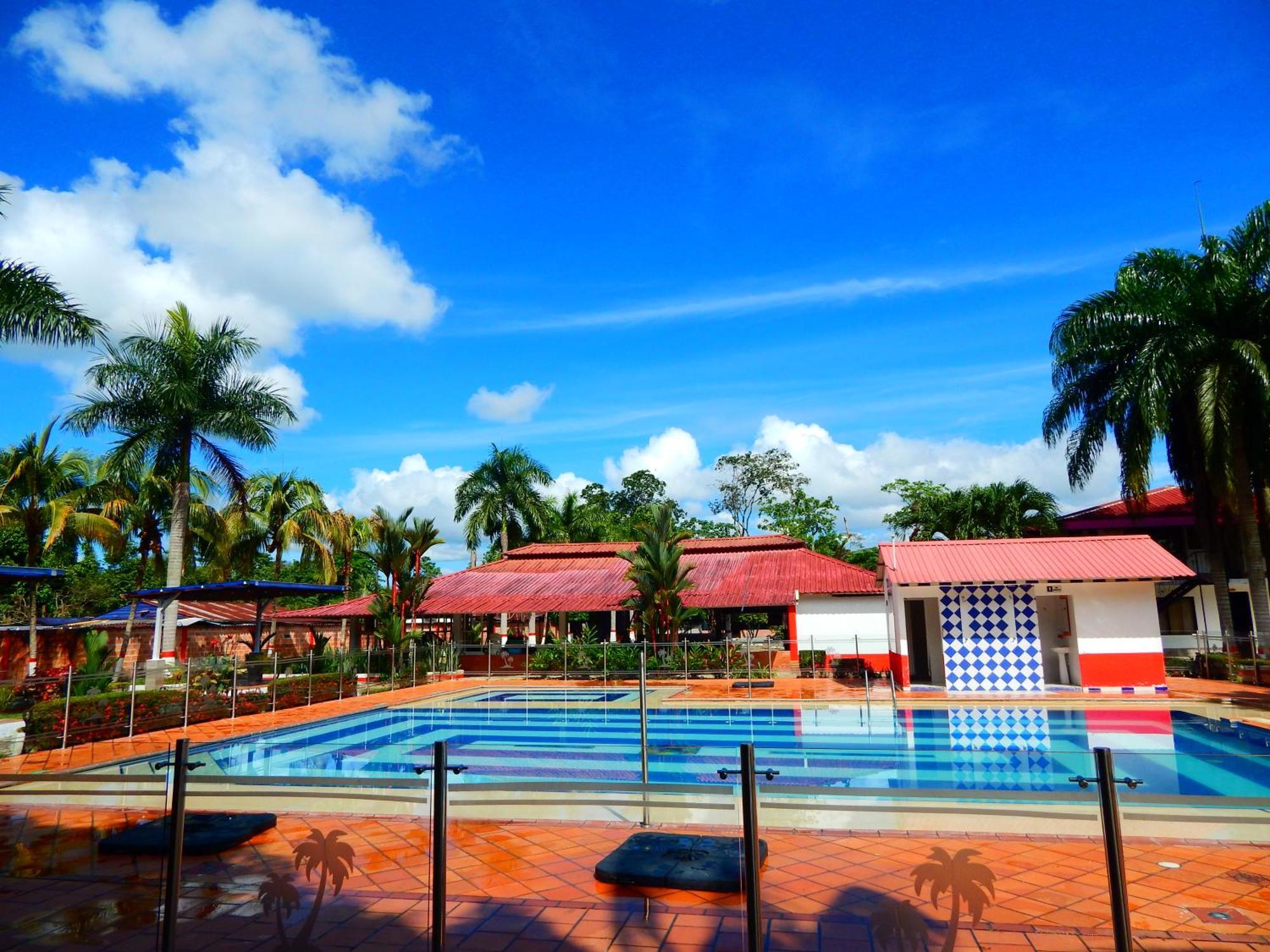 Hotel Campestre Las Palmas Sas Вильявисенсио Экстерьер фото